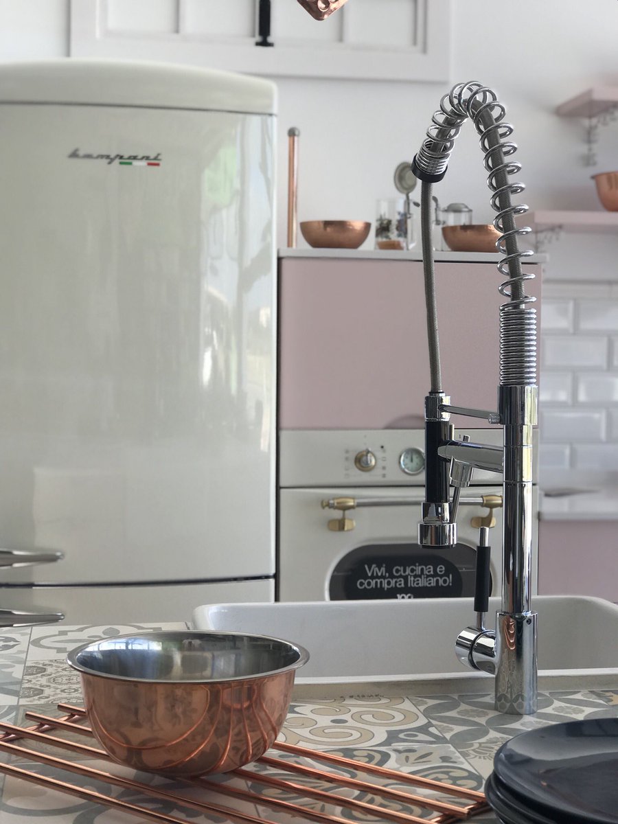 Elenko_Cocinas's tweet photo. ¡Primera calidad en nuestras cocinas!
.
.
.
.
.
.
.
.
.
.
#cocinas #italia #italiana #cádiz #elenkococinas #elenko #moderna #vintage #rosa #blanco https://t.co/EMQsAo7rxE