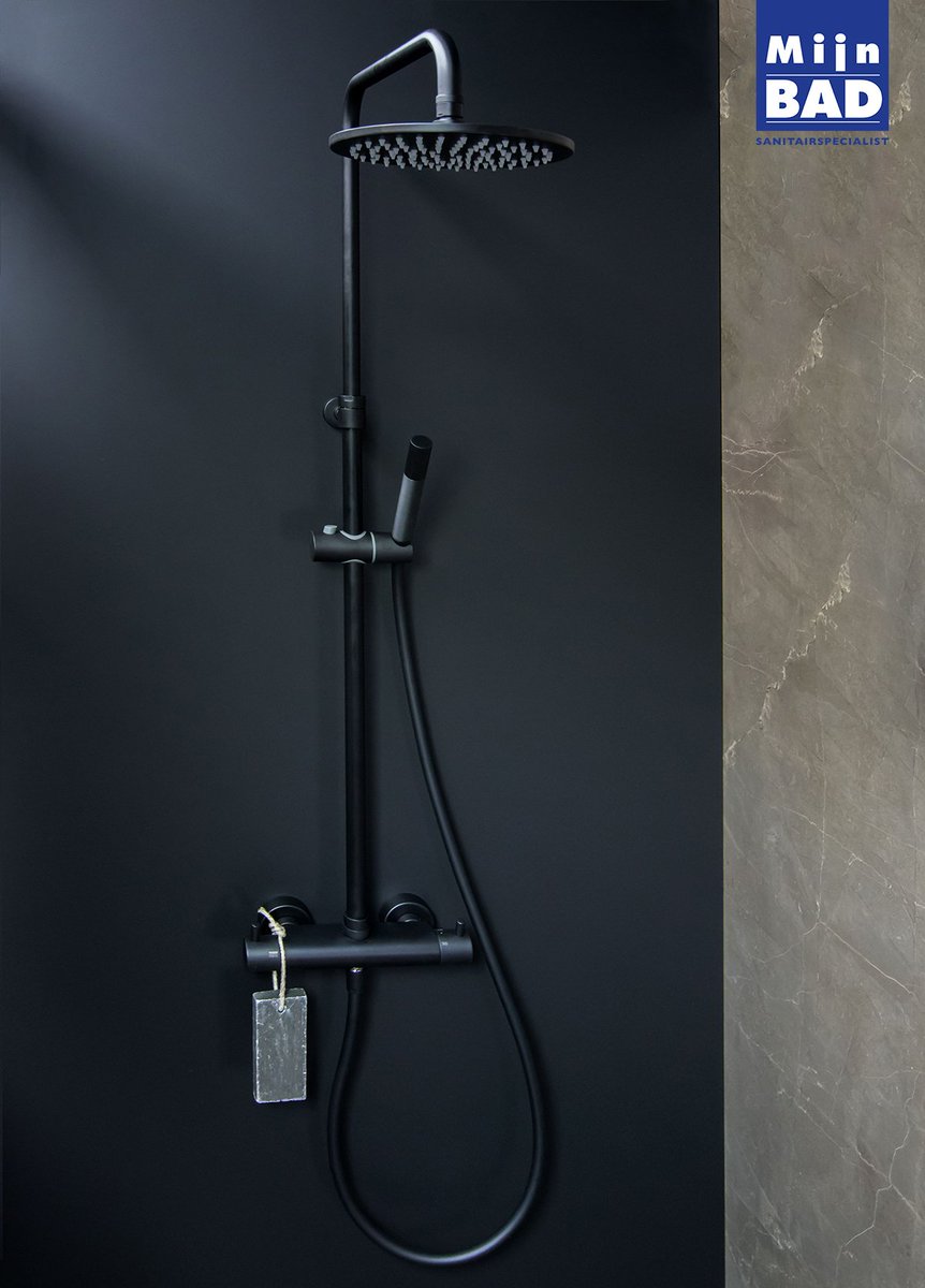 MijnBAD's tweet photo. Ga voor een compleet #monochrome #look in je #badkamer met de Lanesto Kiruna Evo in zwart van Dekker Interieur
Verkrijgbaar bij https://t.co/dCTGV5TzMh https://t.co/jkPMDvZZOK