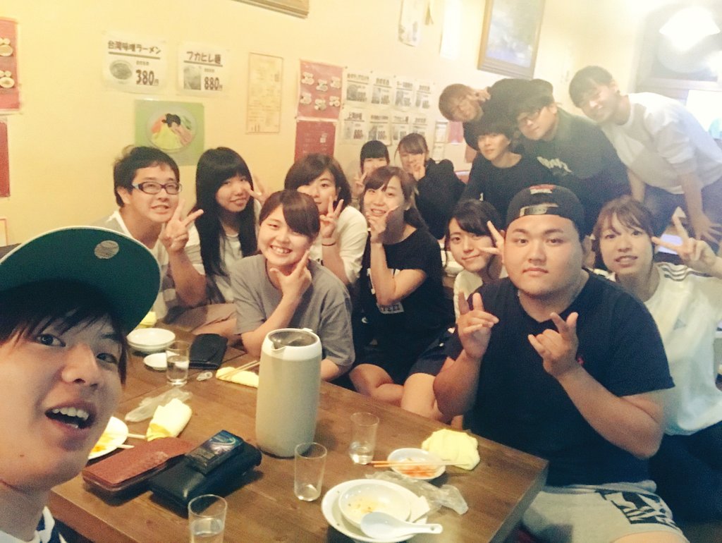 vaboman10k's tweet photo. 久しぶりに後輩たちとあそんだ！
花火とか大学ぶりだわ(笑)
来てくれてありがとうございました(^^)d 
また遊べたらいいなあ！ https://t.co/eSEuyXLGKl
