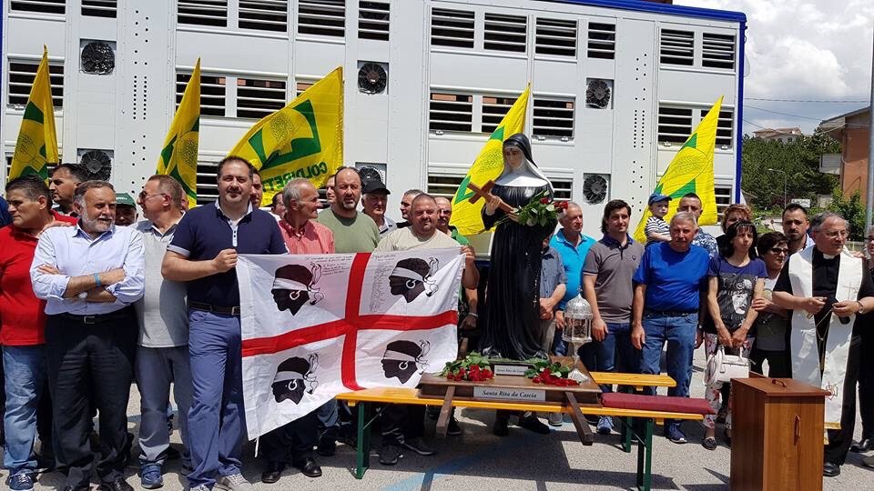 maltignano's tweet photo. “Sa Paradura”, si consolida il gemellaggio tra pastori sardi e umbri https://t.co/GO5x9Fq8q2 https://t.co/g8brvT5YYW