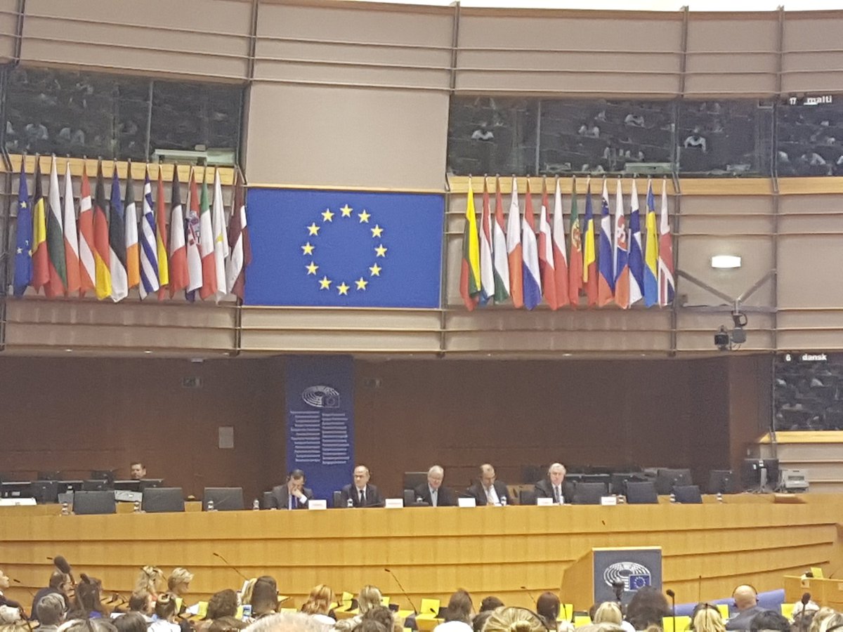 EuropeNancy's tweet photo. Discours de @RLValcarcel vice-président de @PEStrasbourg, @LJahierEU président de @EU_EESC et Karl-Heinz Lambertz président de @CoR_President. #euvoting #FutureOfEurope #EDICAGM https://t.co/P39ixPFU6u