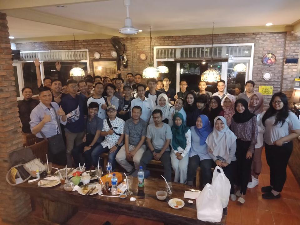 RidhoMarpaung's tweet photo. Acara Bukber Binokular Media Monitoring & Adstensity (TV Ads Monitoring) @ Jkt, 30/5/2018. Semangat Rukun Bersama. Cc. @mixmarcomm #MIXMarCommunity https://t.co/K0GMlLbFi7