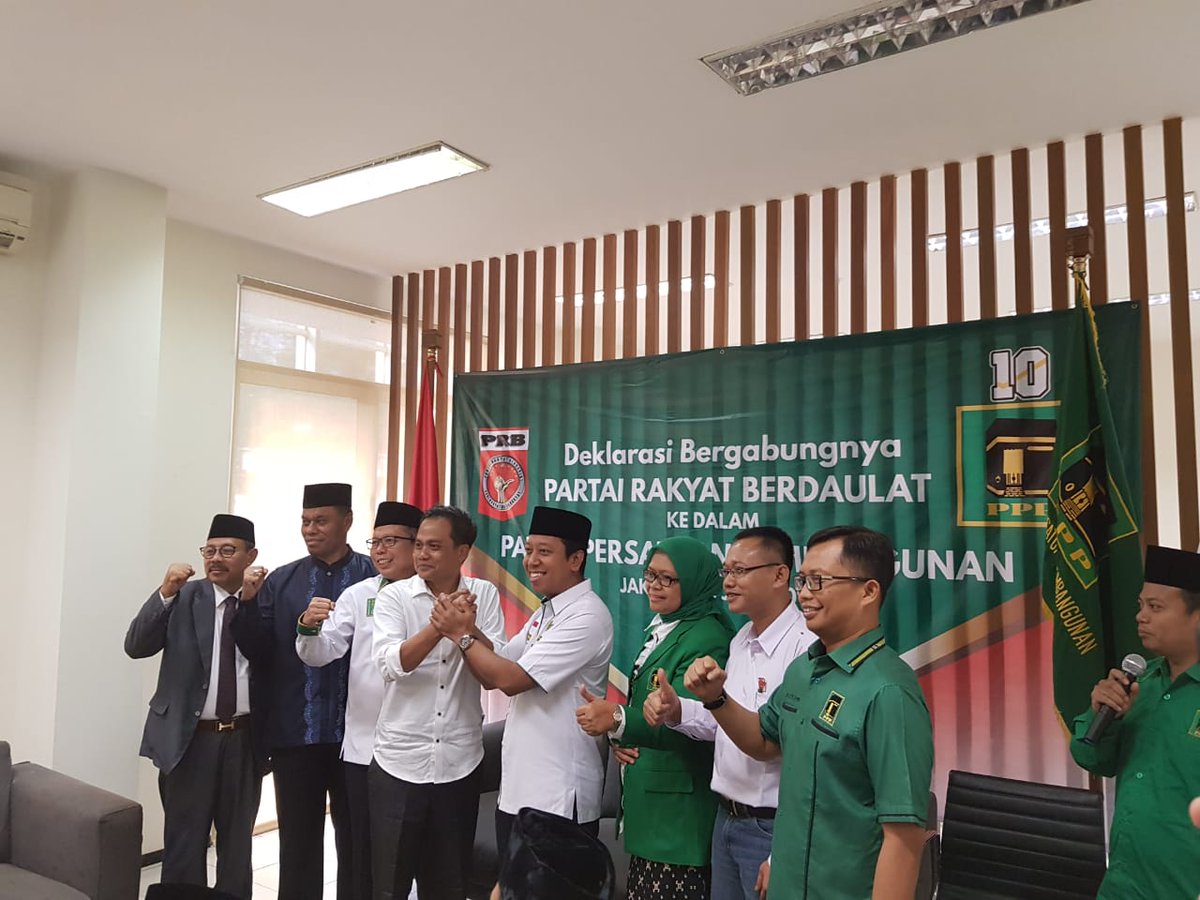 wppsumsel's tweet photo. Selamat bergabung Partai Rakyat Berdaulat (PBR) ke dalam Partai Persatuan Pembangunan (PPP) semoga membawa berkah untuk Indonesia #PRBGabungPPP @DPP_PPP @pppsumsel @MRomahurmuziy @gustikno13 @GenzHijau @wppsumsel https://t.co/MGpH3eQE30 https://t.co/uNCSCSAJUt