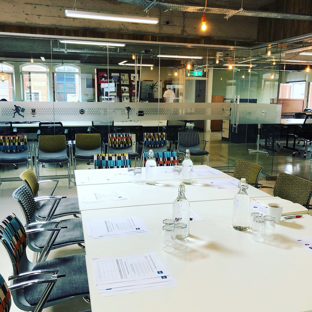 About to run my first Growth Sessions workshop in collaboration with @coworksociety1  yay 😀 

#growthsessions #selfcareroutines #digitalhygienehabits #wellbeingandtechnology