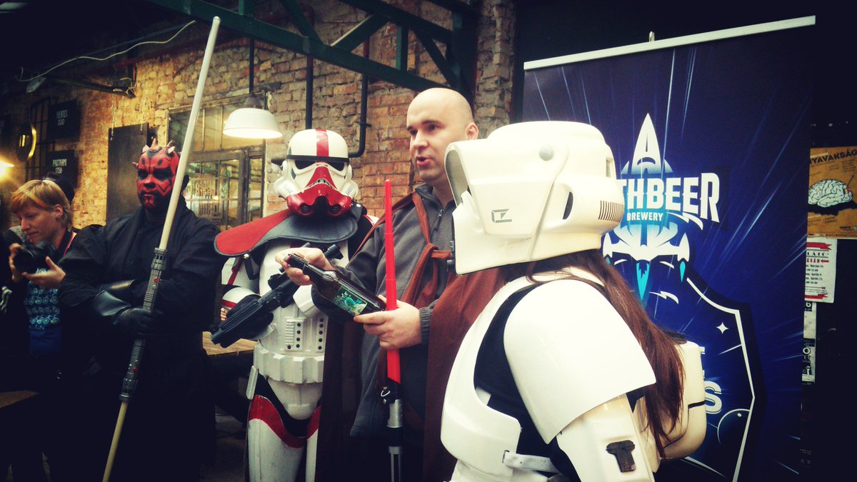 FenekigBlog's tweet image. Roth Zoli #nagyinterjú a #beercase felkérése a fenekig.com/hu/blog/2018/0… linken. #rothbeer #rothzoltan #rothzoli #bakancslista #távoligalaxis #fenekig #fenékig #sörblog