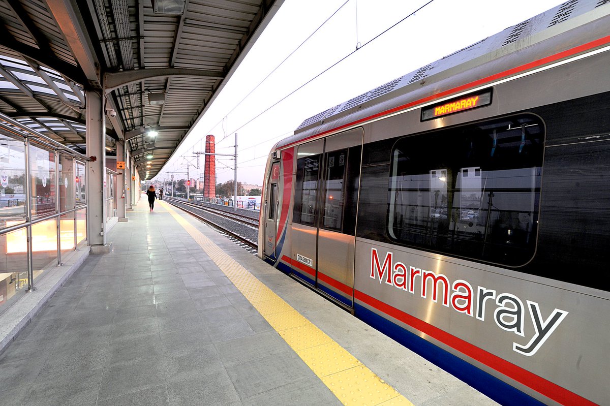 Marmaray ile tüm yolcularımıza güzel bir gün dileriz. İyi yolculuklar..
#TCDDTaşımacılık #UDHB #YHT #Marmaray