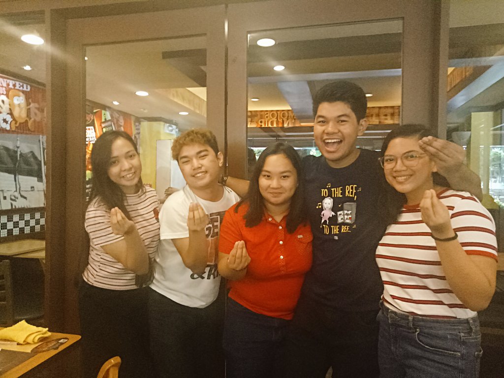 HelloThisIsAdam's tweet photo. It has been an honor to lead this amazing team for one whole publication year. Thank you for all the trust, patience, hard work, and dedication, #TeamFaces!
*insert @syrhvivien here* https://t.co/OkrzkuscZ4