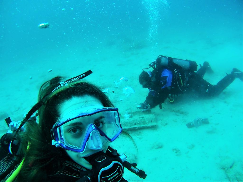 diving_seals's tweet photo. This is a proper selfie!🤳😀
#sealsdivingcenter #scubadiving #diving #divers #fundiving🙂 #divinglife #tryscubadiving #sea🌊 #water #underwater #explorescubadiving #explore #exploremore #underwaterphotografy📷 #selfie #picoftheday #padi #visitgreece #Greece 🇬🇷 https://t.co/ojMbRjILUr