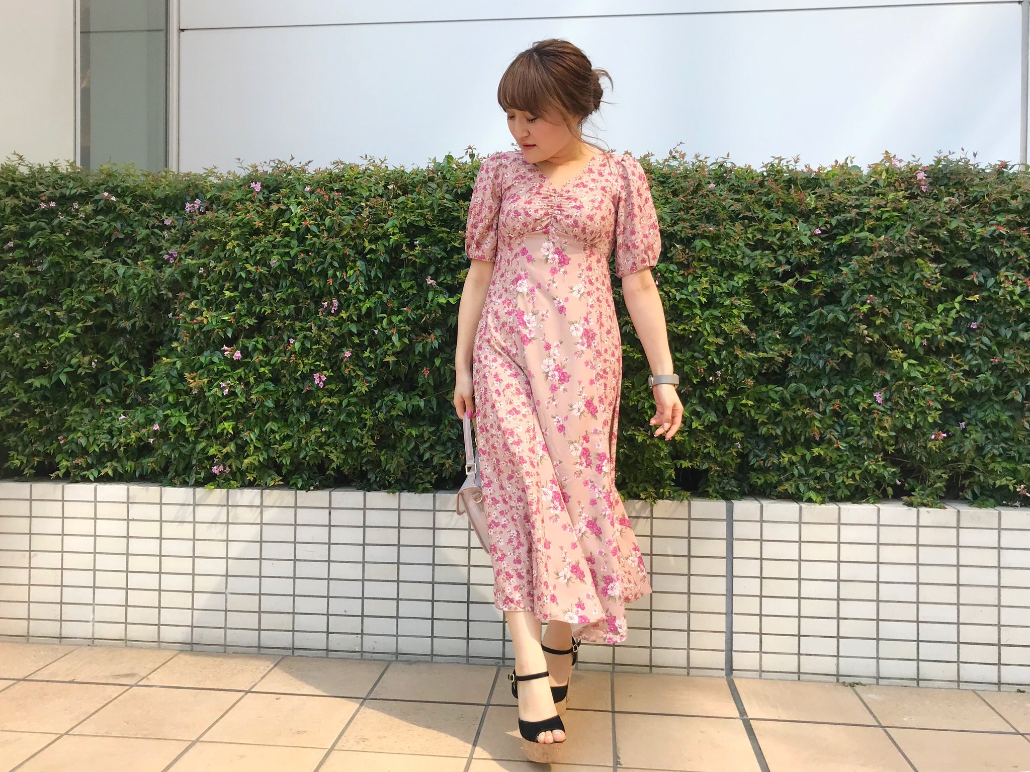 Dazzlin 仙台parco店 A Twitter 大人っぽワンピース フラワーパターン切替マキシワンピース 7 900 Tax Color ベージュ オレンジ ネイビー Size S M 今の時期でも1枚でさらっと着れて 柔らかい素材なので着心地も抜群 可愛らしい 花柄