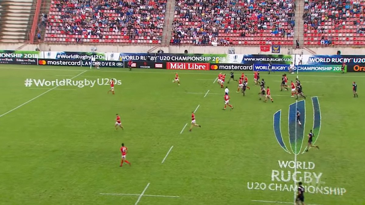 makeit_HD's tweet photo. Check out our surface branding across each stadium at the World Rugby Under 20s Championship in France. Every pitch, every game #teamHD #signology #notjustsigns 🇫🇷🏉😁 @WorldRugby #rugby #branding #HDsignology https://t.co/UlplHLRrON