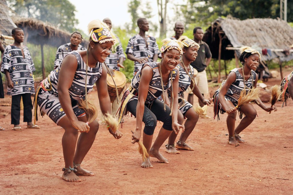 Le Tématé : danse d'expression de la féminité en pays Dan
#CIV #civtourisme #CIV225 #Tourisme 
Lire l'article bit.ly/2sFbGwA