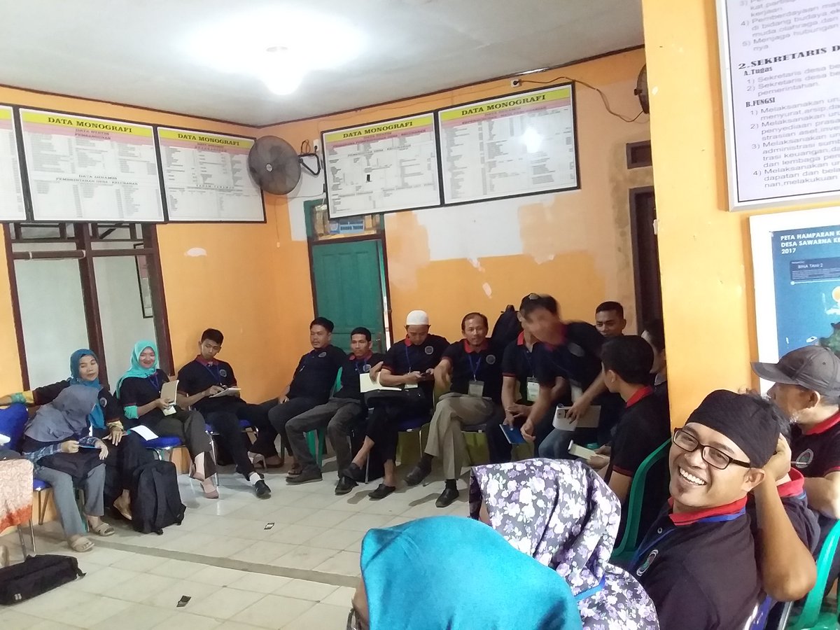 Hasansadeli61's tweet photo. Pelatihan BUMbes Klster 16 di desa sawarna #kemendesa #DPMDLebak
#TPPIBanten
@hasansadeli6 
@EkoSandjojo 
@Itjen_Kemendes 
@Hasantea79 @anwsanusi 
@taufikmadjid71 @AhmadErani 
@Dwirahm54473578 
@andeswidiansyah 
@asep1965 @filya_saepudin 
@usepdadang72 https://t.co/foAgnDt7io