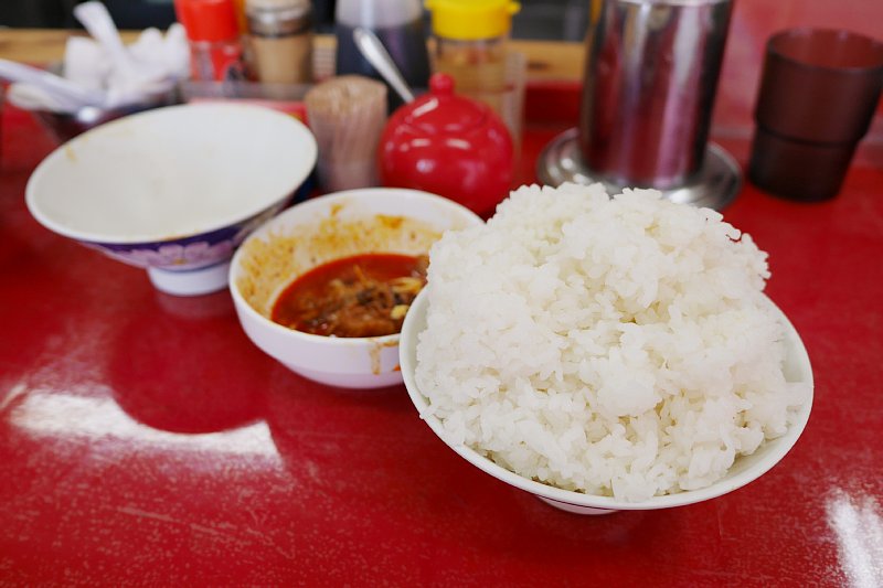 茨城県牛久市「とん平食堂」珍味辛口ホルモン＋並ライス＋味玉＋味玉＋