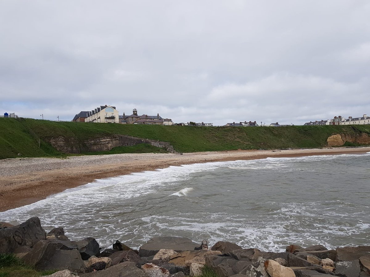 WillmottDixon's tweet image. Our North West team had a great day on Friday last week removing harmful plastics and other man-made materials from Southport beach supporting #WorldEnvironmentDay 

Today, our North East team are on the coast of County Durham doing their bit too.  #PledgeLessPlastic