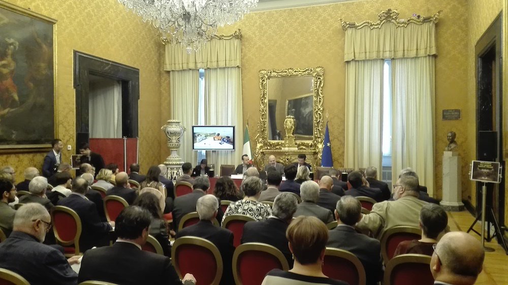 CSVnet's tweet photo. Su Corriere Buone Notizie, in edicola oggi, la riflessione del presidente di @CSVnet Stefano Tabò sulla pubblicazione che celebra i venti anni dei Centri di servizio. #20anniCSV 👉 https://t.co/3s27QurFaA https://t.co/wRxwDWh1iC