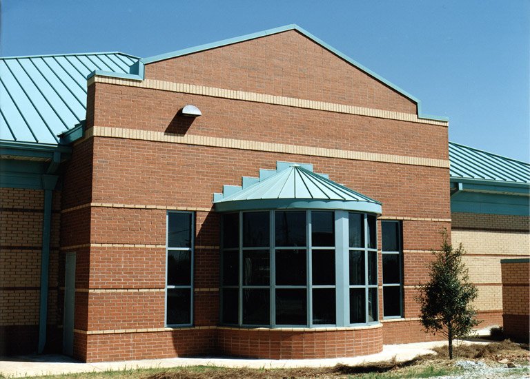 fulcolibrary's tweet photo. East Point Library is now closed for renovations! Please visit https://t.co/yk1nN2KZSk for more info. Thank you to all our @cityofeastpoint patrons for their patience during this process. East Point Library is expected to be closed for 6-9 months. #LibrariesRock #afpls https://t.co/FemUDzx6LM