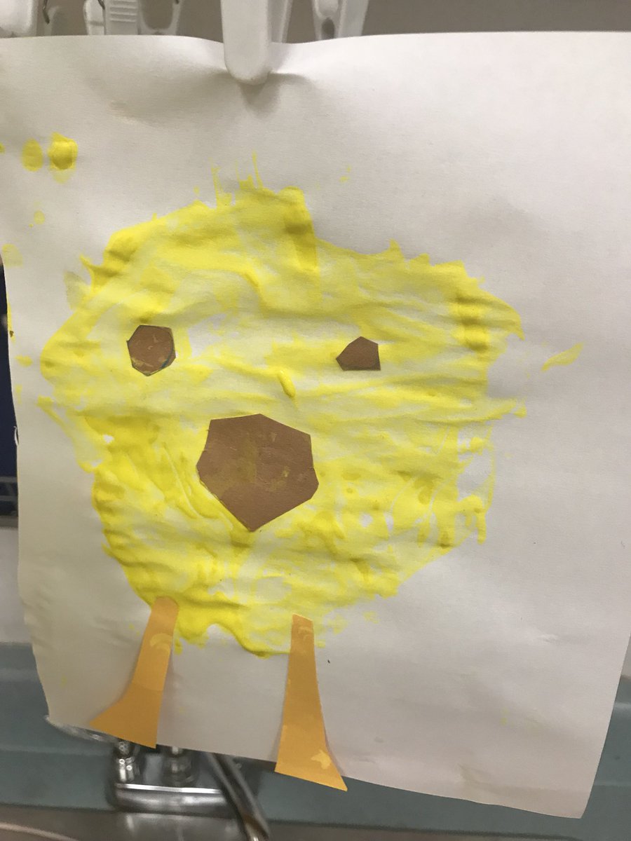mkd_st's tweet photo. Our chick inquiry is going well ! Look at all we know about Christmas vos and chickens... we live observing and eating them too. #science #inquiryed https://t.co/CwTVKEJ6Hc