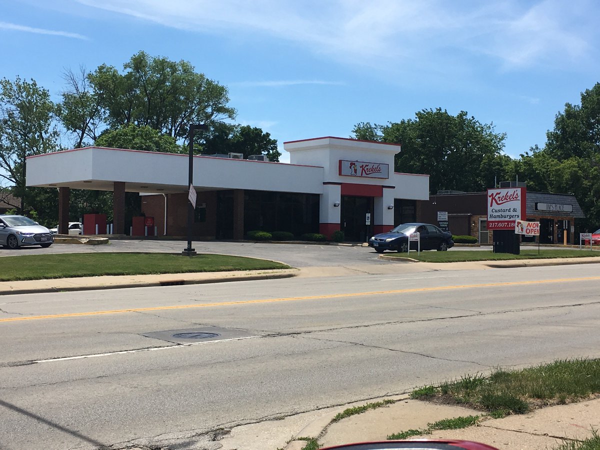 CBCDR's tweet image. Krekel's is now open! 🍦🍟🍔