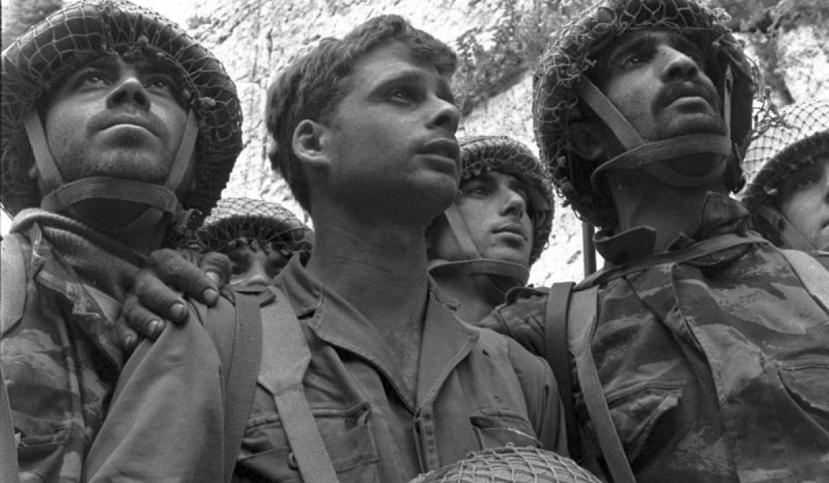 #OTD In June 1967,🇮🇱again fought for its existence &amp; prevailed over its neighbors' armies in the #SixDayWar.

#Jerusalem, Israel's capital, was reunited. For the first time in 19 years, the Old City was (and is since) open to believers of all faiths.
🔗📚jubilee-years.gov.il/?q=1967