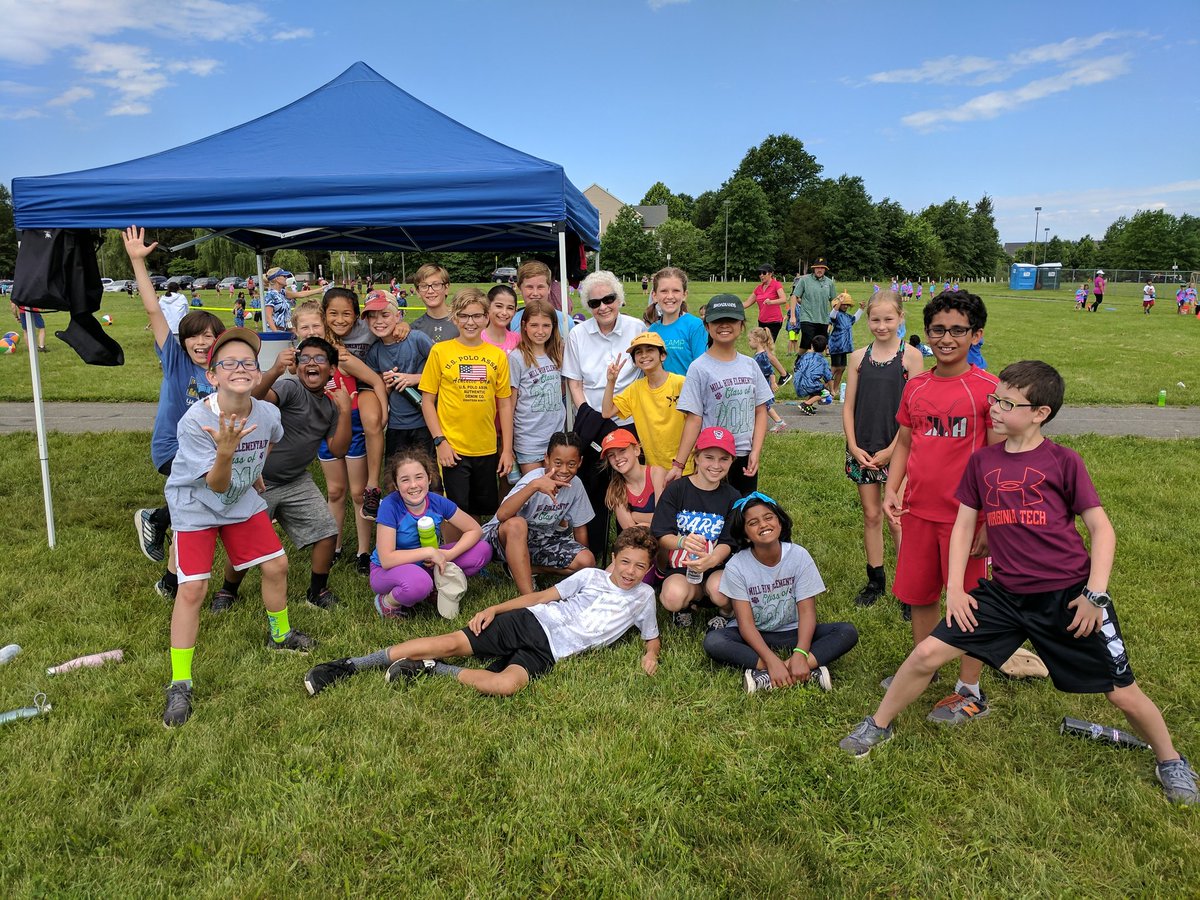 kputnick13's tweet photo. Thank you Mrs. Matheson for volunteering with our class this year! We will miss you!! @MillRunLCPS #mres18 https://t.co/jeholBWcd3