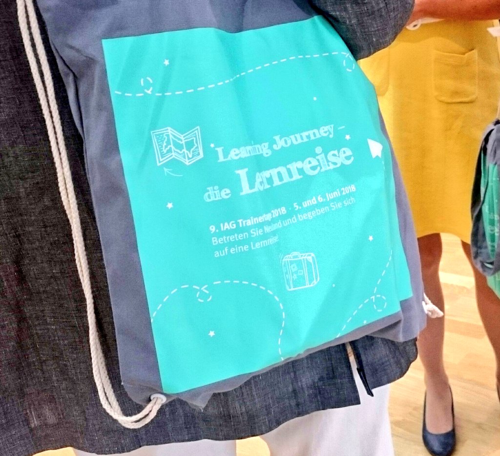 Anschaaa's tweet photo. Methode Learning Journey selbst erfahren. Davor gab's Impuls von @trill_stephan beim #iagtt18 - Spannend!#lernreise #trainertag https://t.co/rkj9BjvqRT