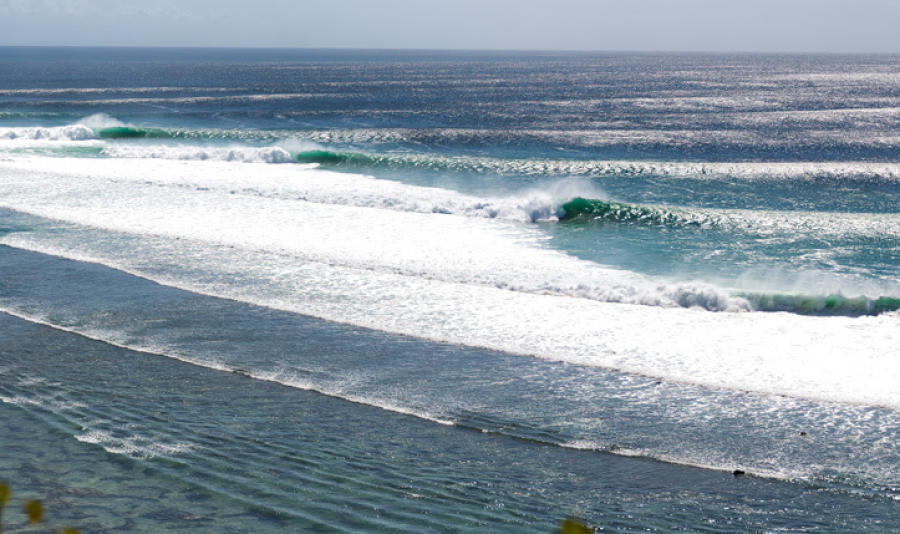 RabidSurf's tweet photo. Uluwatu, Bali, Indonesia - is due to start back up on June 8 (7:00am SGT) ! Watch it Live - 
https://t.co/AxlqCYlMae https://t.co/q0RidAnvOF