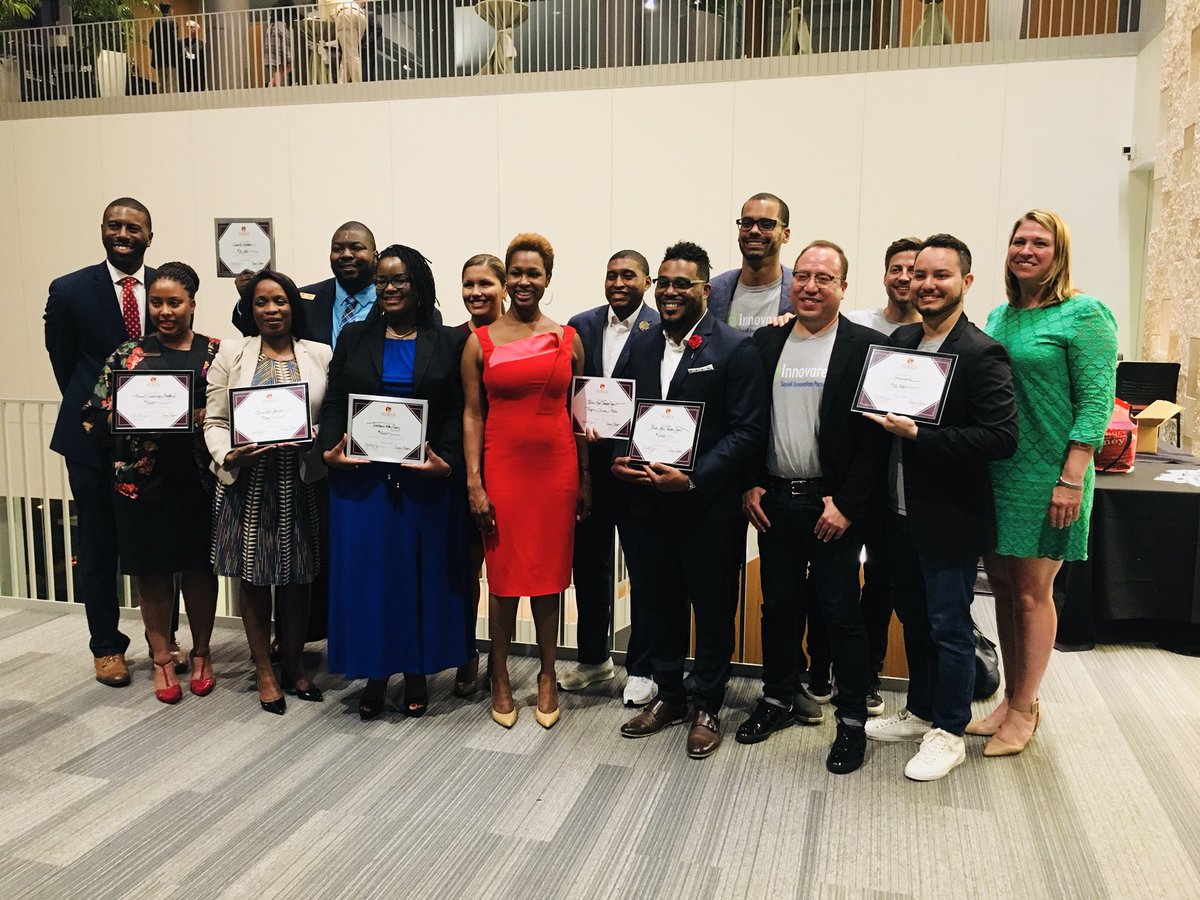 Blessed for @SurgeFellowship and the opportunity to pitch my business idea to improve the Black &amp; Latinx college attainment rate to judges and investors from <a href="/nsvf/">NewSchools</a> <a href="/camelbackorg/">Camelback Ventures</a> <a href="/WaltonFamilyFdn/">Walton Foundation</a> and <a href="/gatesfoundation/">Gates Foundation</a>. I actually won 1st place! #myfirstSharkTank #AvanzaStrategies