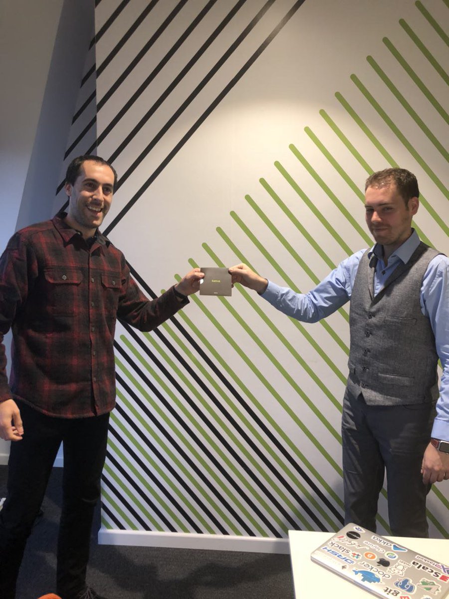 UrkoLarra's tweet photo. Un placer recibir el Primer Premio del #OpenCall de @Bankia de la mano de @gotoalberto #stockmind herramienta a tener en cuenta https://t.co/0xA4Zm7hP8