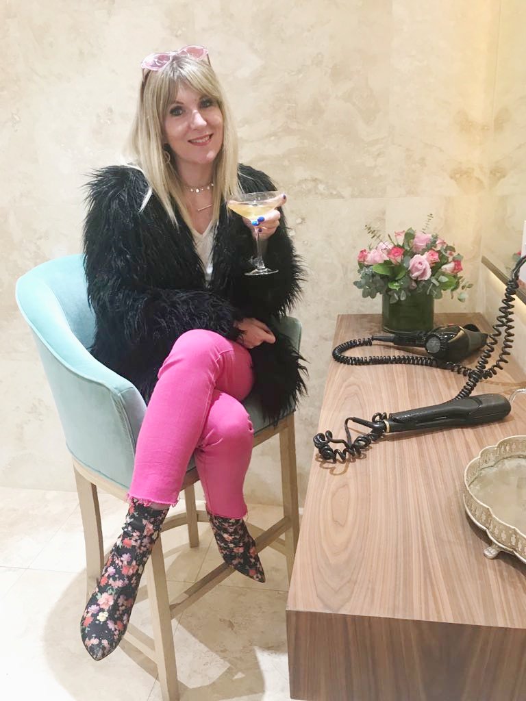 FashionJazz's tweet photo. Throwback to a super fabulous event with @GlamItSA , meeting the gorgeous Anna Canto and catching up with these beauties @B_Menco @stylewithMDC #CHI #glamitsa https://t.co/xgzFGvYgET
