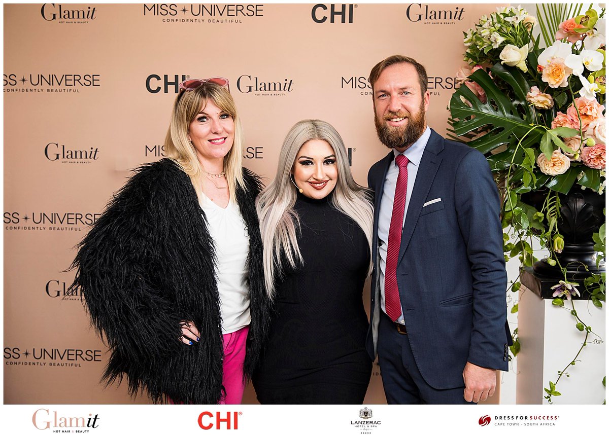 FashionJazz's tweet photo. Throwback to a super fabulous event with @GlamItSA , meeting the gorgeous Anna Canto and catching up with these beauties @B_Menco @stylewithMDC #CHI #glamitsa https://t.co/xgzFGvYgET