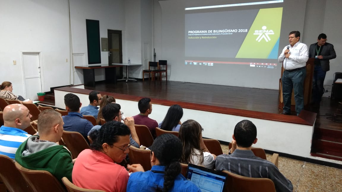 gecalderon2011's tweet photo. Hoy realizamos en #SENA #Risaralda inducción y reinducción en #Bilingüismo a instructores y personal  administrativo con el delegado de #Digeneral John Jairo Torres para la aplicación de la circular 237 y conocer otras disposiciones para brindar más competencias formativas https://t.co/3ayTL3MIEB