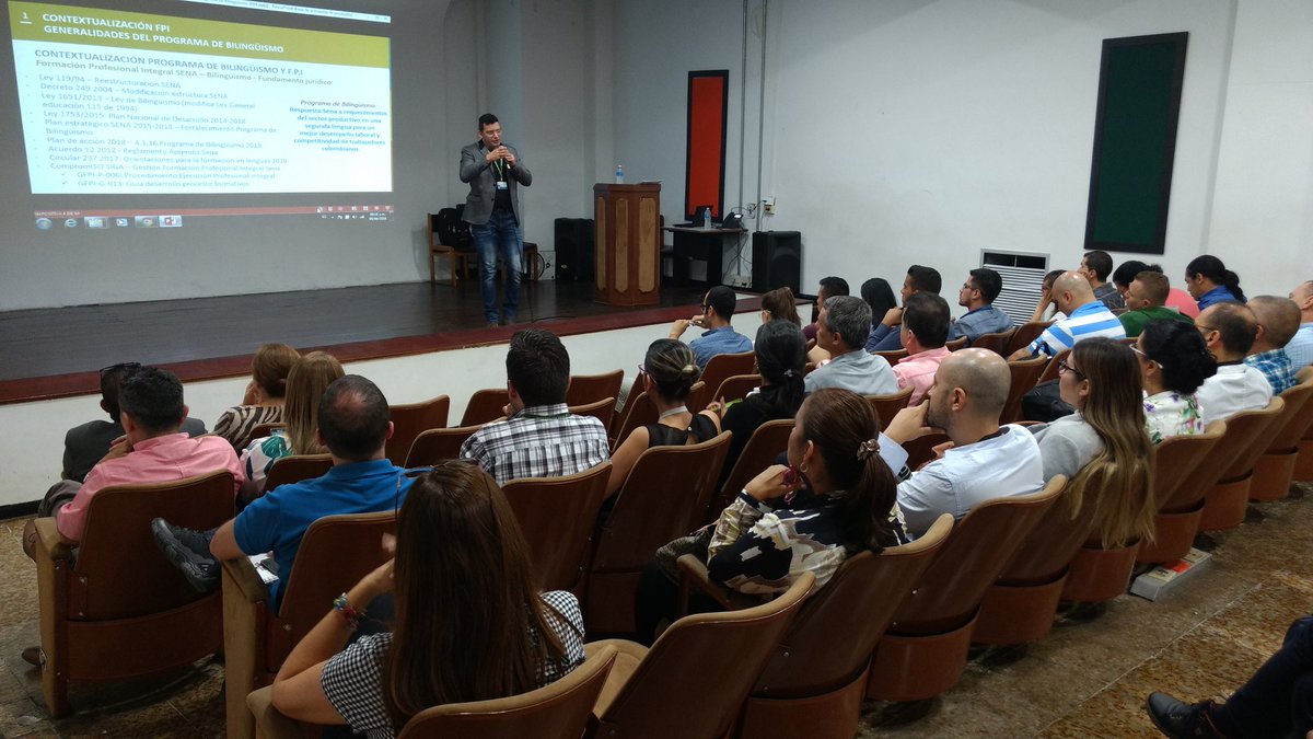 gecalderon2011's tweet photo. Hoy realizamos en #SENA #Risaralda inducción y reinducción en #Bilingüismo a instructores y personal  administrativo con el delegado de #Digeneral John Jairo Torres para la aplicación de la circular 237 y conocer otras disposiciones para brindar más competencias formativas https://t.co/3ayTL3MIEB