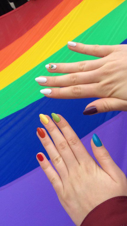 DipIntoPretty's tweet photo. Celebrating #LGBTQ month the Dip into Pretty way! 🌈 #LGBTPROUD https://t.co/I78tJkn8p5