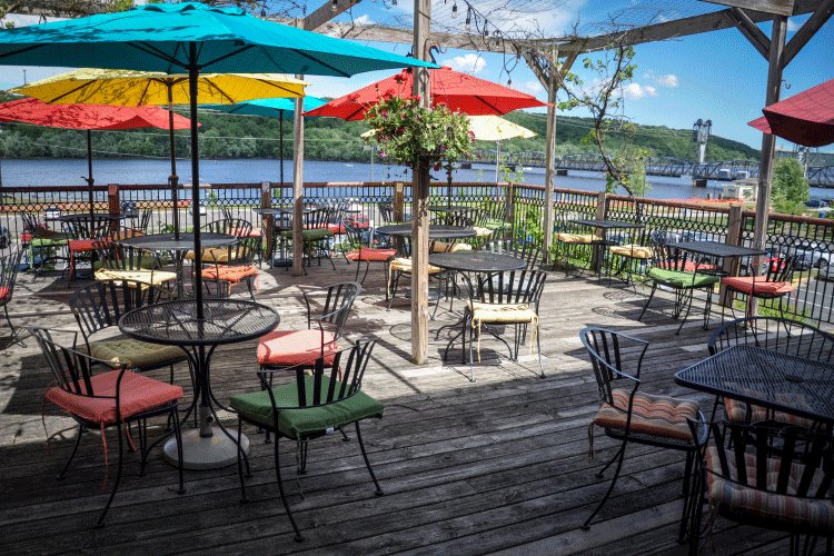 Visit us to enjoy a wine tasting, explore our winery and gift shop, and then relax on our gorgeous deck that overlooks the St. Croix River and Stillwater Lift Bridge! 🙌