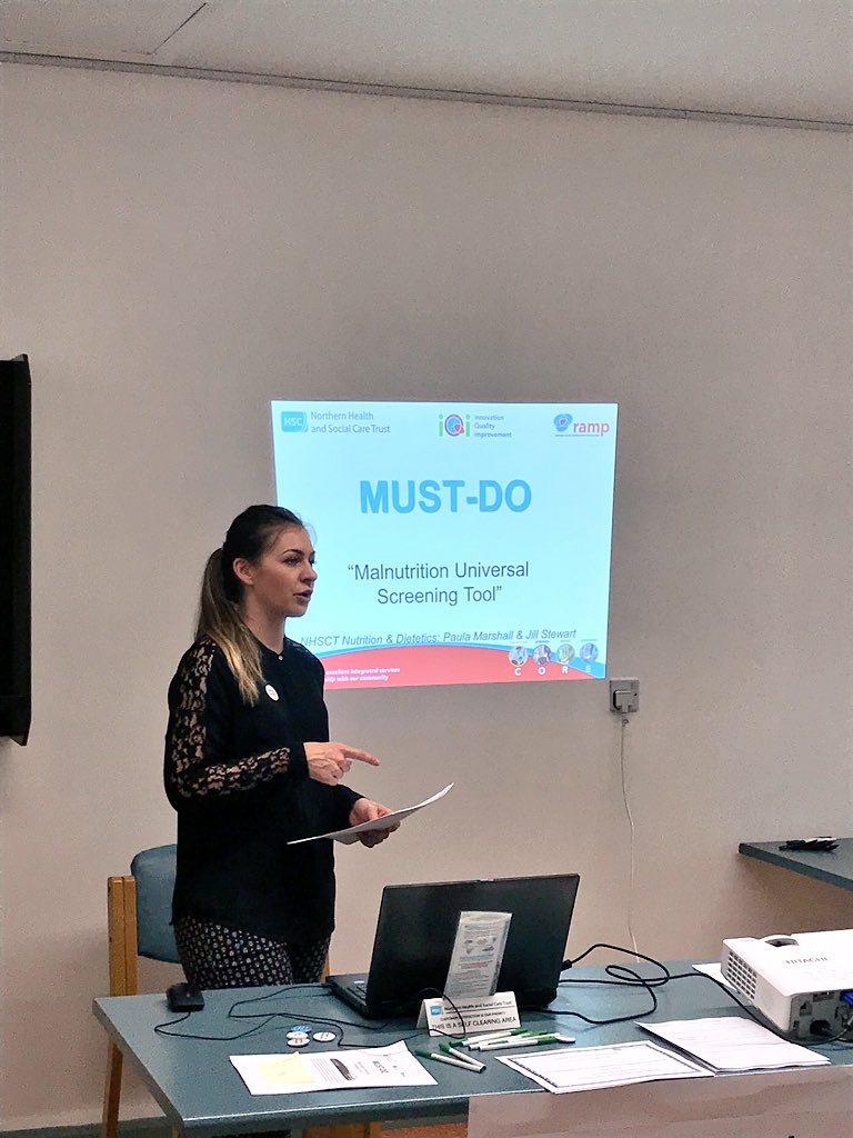 jillstewart_RD's tweet photo. MUST training with @marshall_paula in #AAH for #DietitansWeek - Training nursing staff and HCAs to recognise malnutrition and the correct steps to action #DietitiansdoPrevention #preventingmalnutrition @NHSCTrust @jicurryDSM @BDA_Dietitians @BDANIreland https://t.co/hdjQHo8Gyx