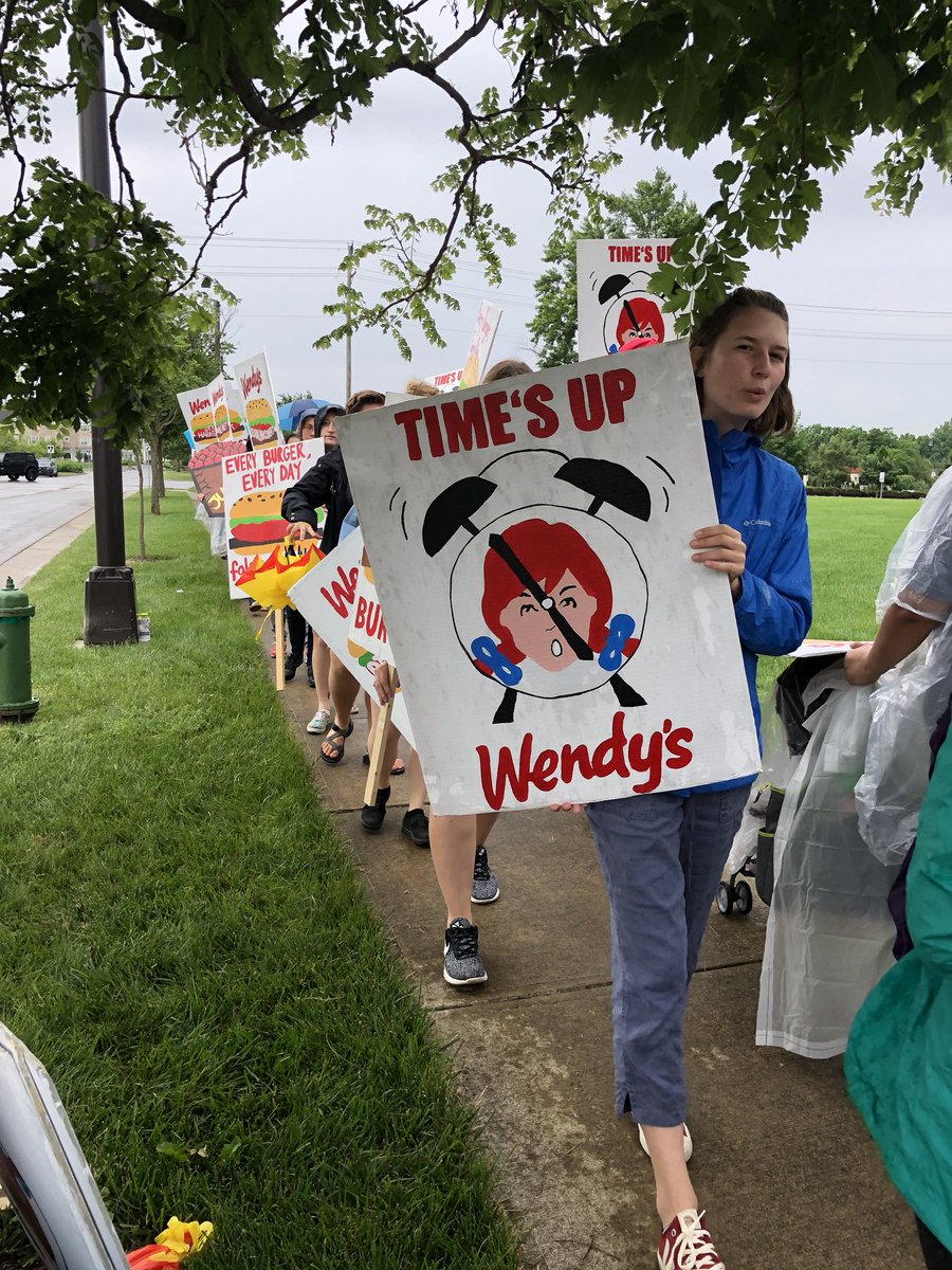 BeautifullyXime's tweet photo. Just now: outside of @Wendys HQ asking that they bring an end to sexual violence and modern day slavery the fields and join the Fair Food Program! TIMES UP WENDY’S @ciw @sfalliance @alliance4ff #boycottWendys #teamfairfood https://t.co/Ty6IqCqBge