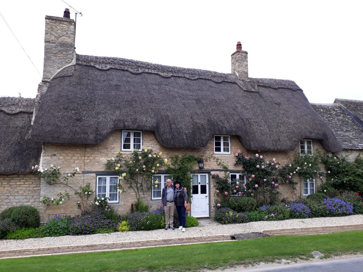Great tour today in Minster Lovell! #ThatchedCottage #Scenic #LovelyGuests