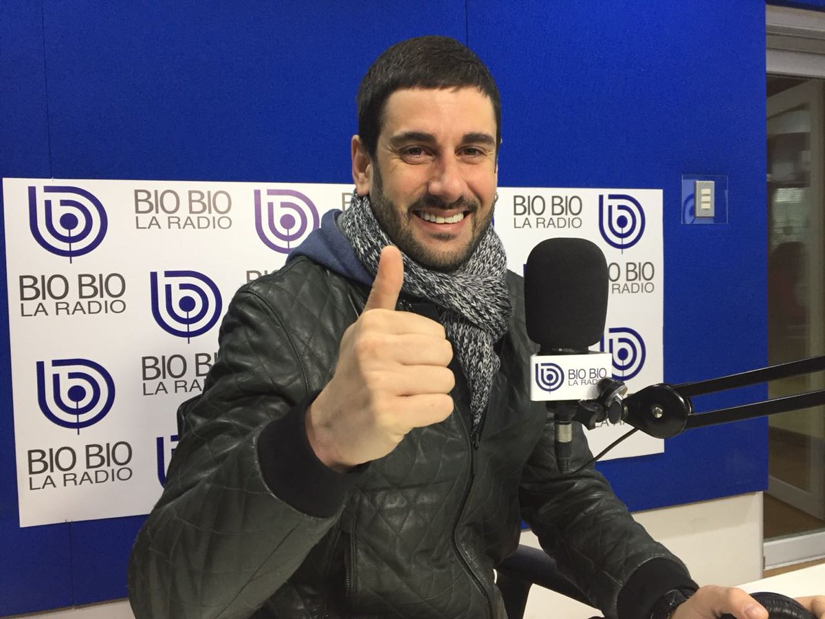 📻 ESCUCHA AHORA en #ExpresoBíoBío: <a href="/MelendiOficial/">Melendi Oficial</a> presenta “Déjala que baile” rbb.cl/santiago