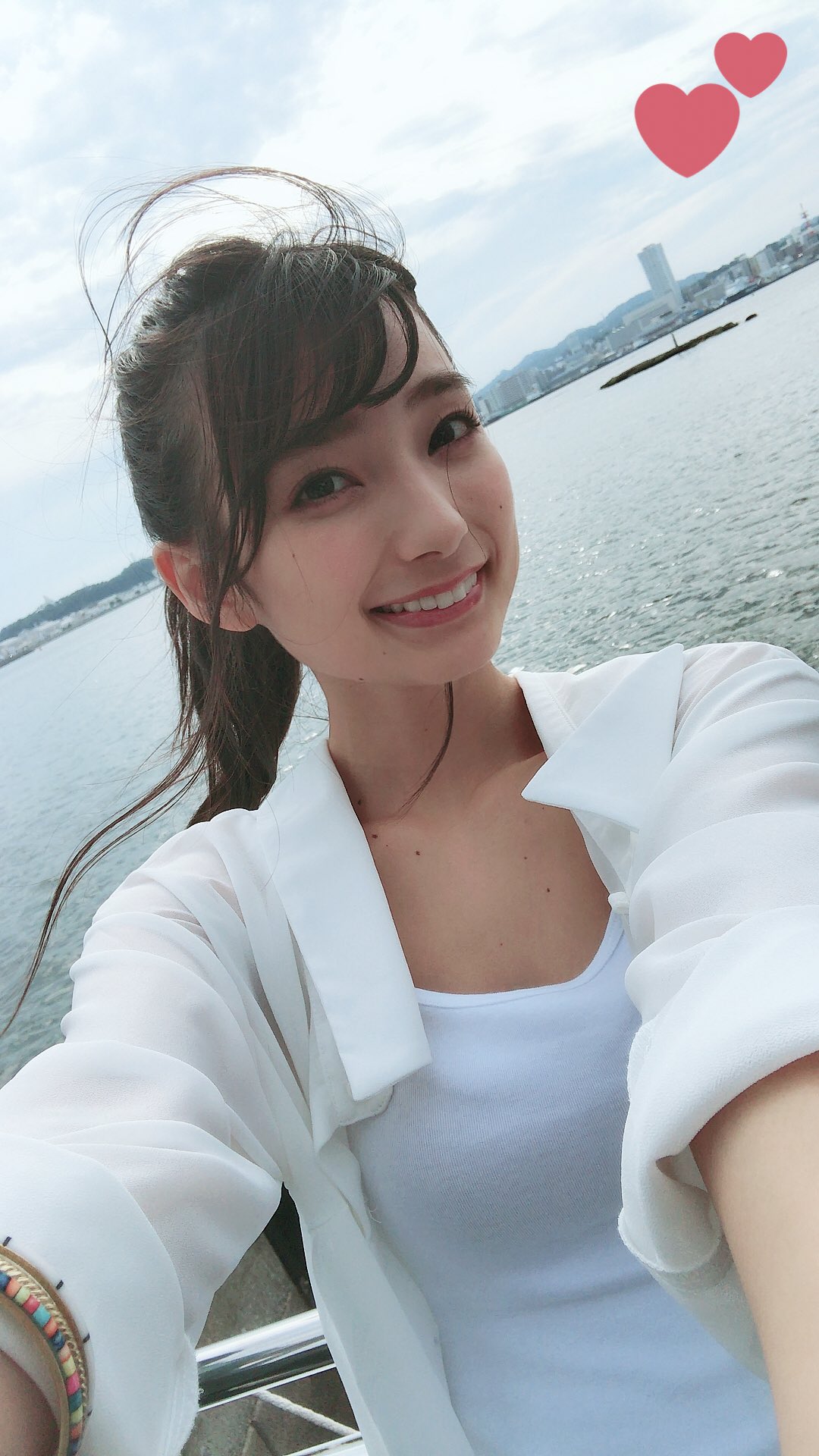 高野 麻里佳 7 30 月 発売の 高野麻里佳1st写真集 オフショット初公開 ポニ タイトルは家族会議の末 さっき決定しました 早速発表します まりん夏 です 今後はこのタグを付けて 応援して下さいね Amazonさんでも予約受付開始