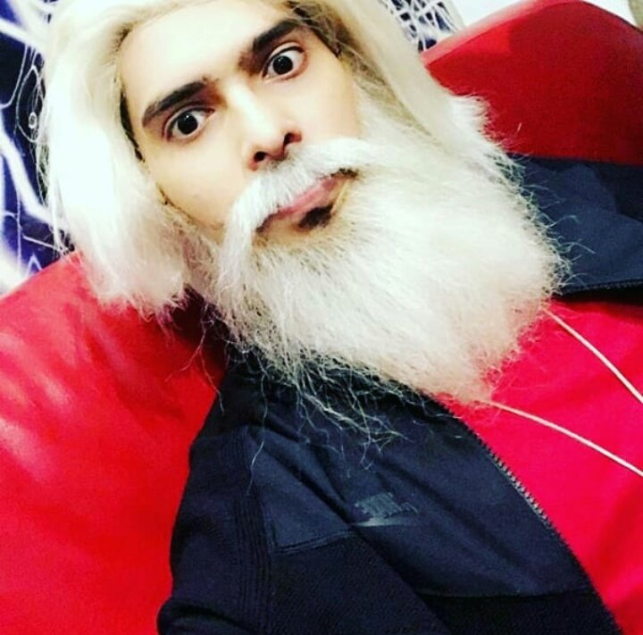 Kajalodedra23's tweet photo. #BabaAM ka Humshakal Mil Gaya😂 @ArmaanMalik22 

Humshakal Of #BabaAM https://t.co/n1989suT3i