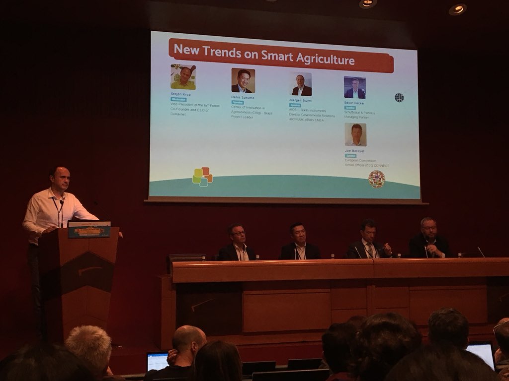 HSundmaeker's tweet photo. We need to be more clear of what the benefits are for the farmers - how much do innovative #IoT based solutions cost and what are the returns... moreover, new generation of farmers is also communicating in different ways - it is also about #FunAtWork - says Edwin Hecker @IoF2020 https://t.co/KXqXmb0IBt