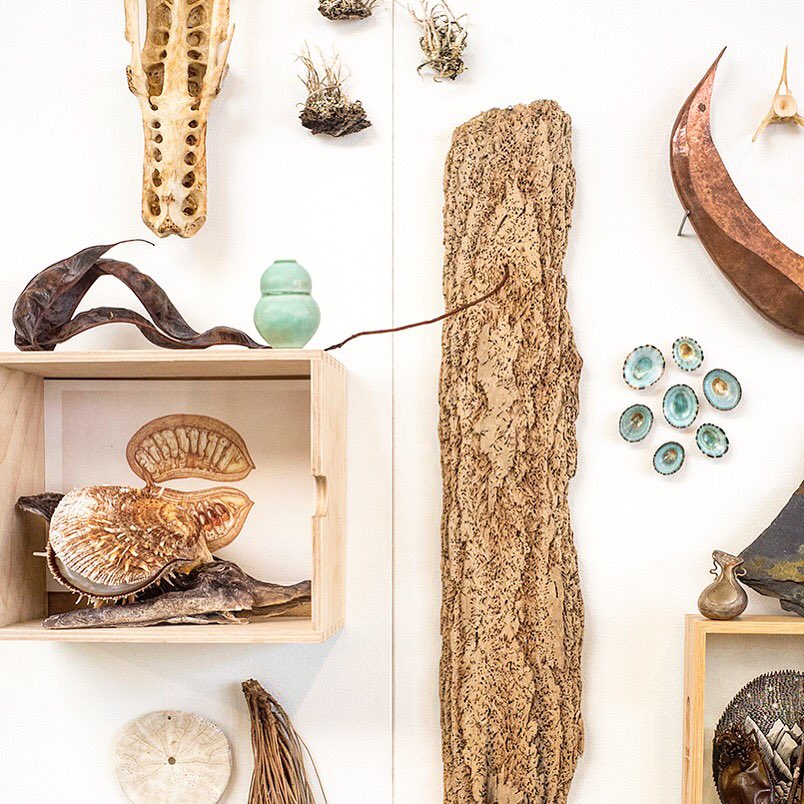 A behind the scenes look@artist’s studios. Here’s a secret peek@mine in studio E2R @cockpitarts open studios Holborn

Opens Fri 6-9pm&amp;11am-6pm on Sat&amp;Sun

#openstudios #cockpitarts #happyplace #curiousitycabinet #foundobjects #sneakpeek #thingstodoinlondon #artinlondon