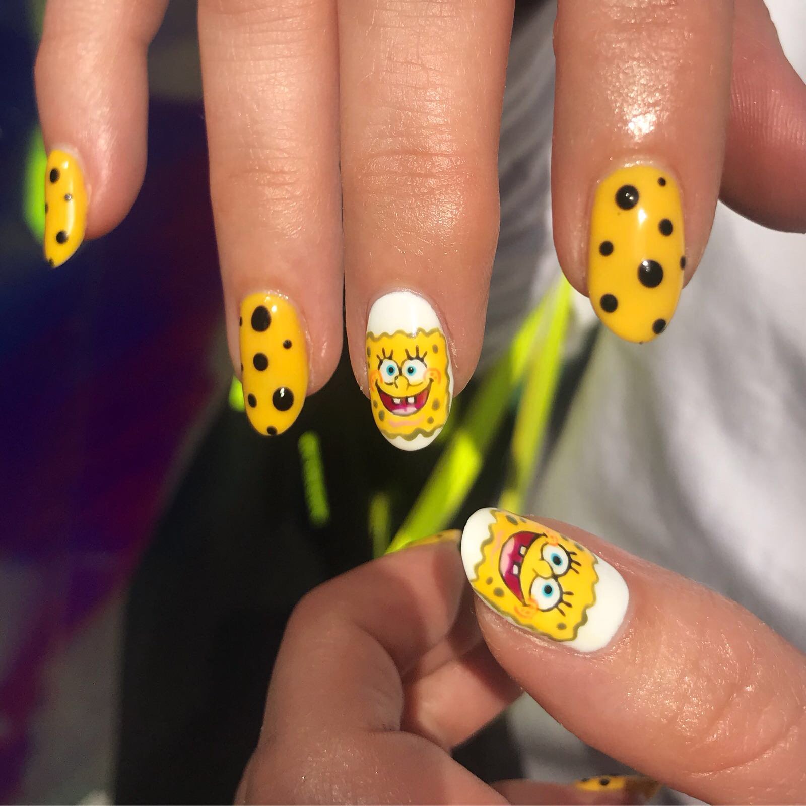 WAH Nails on Twitter: "Yeah, that's right.. Spongebob nails 🌟 Book in with  WAH gal Jane for your own cartoon nails - link in bio!  https://t.co/W49sVWPTdy" / Twitter