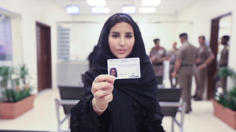 CNN's tweet image. Saudi Arabia has issued its first driver's licences to 10 women ahead of June 24th -- when the Kingdom is due to end its ban on women drivers cnn.it/2LpvbB5