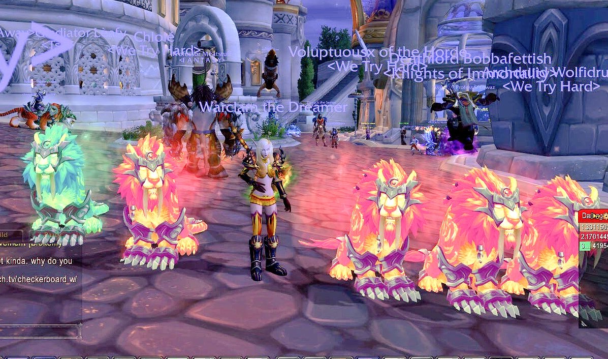 itsmeclam's tweet photo. I needed a pic with the pretty kitties #tichondrius #feraldruids #warclam https://t.co/3EPOsHHNs3