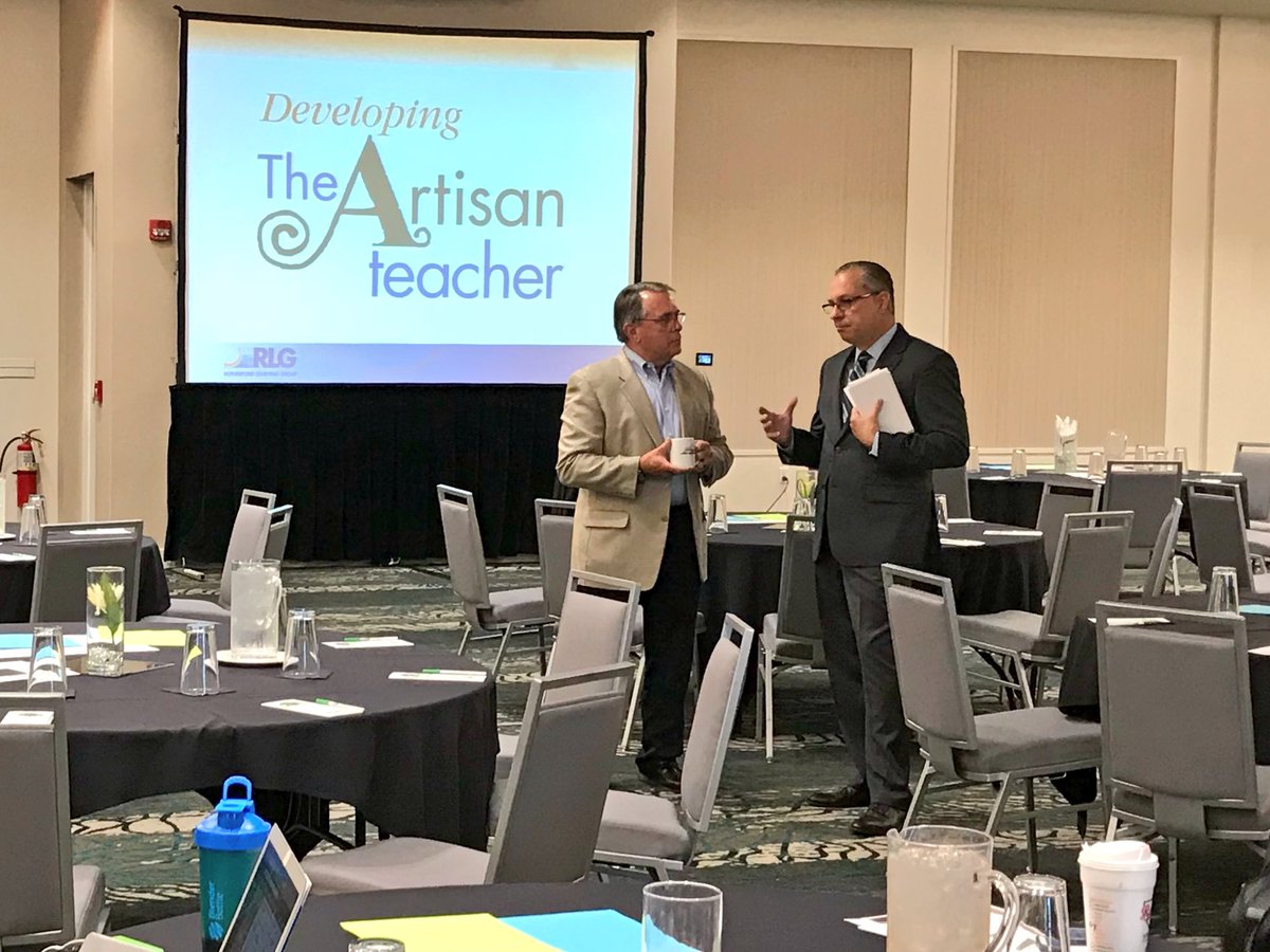 HamiltonCoESC's tweet photo. .@RLGMike is here! Are you? #MWLS18 #MWLS https://t.co/YFyTLIAedU