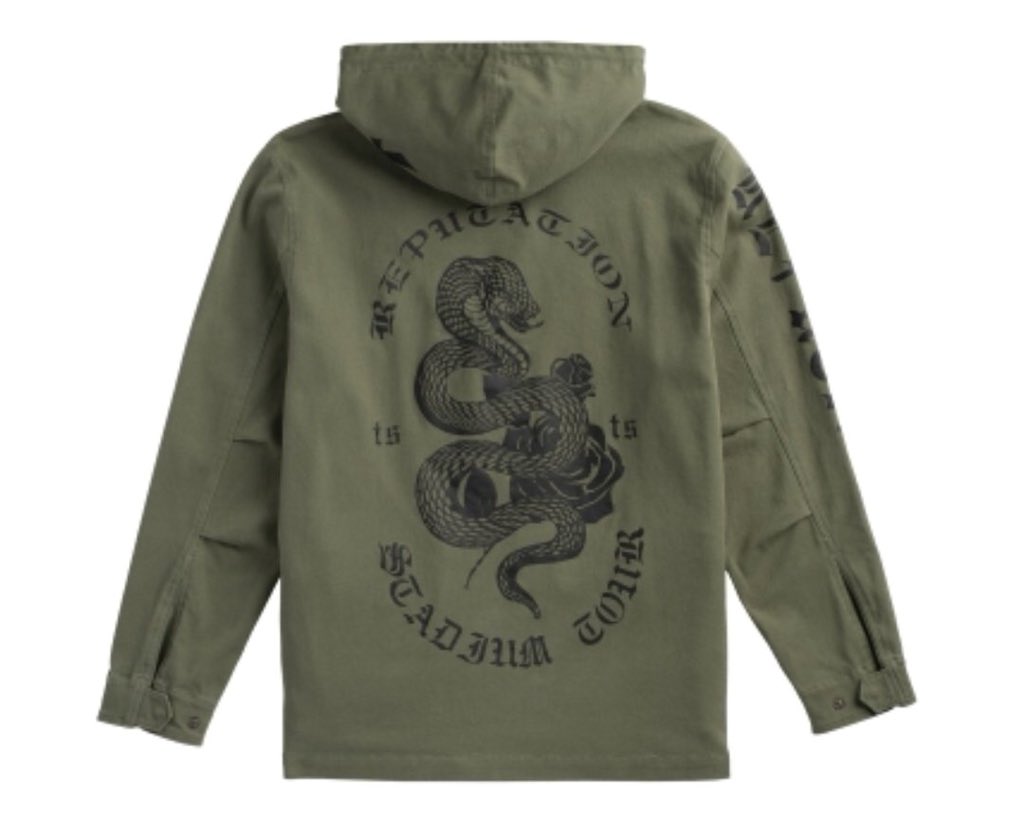 official_merch's tweet photo. WORLD WIDE🌍 GIVEAWAY

- Ariana Grande Pink Crew Neck

- Taylor Swift Olive Green Tour Jacket

- Love Yourself: Tear

- Harry Styles Floating Tee

To enter you must do all 4:

1. Retweet our pinned tweet

2. Follow

3. Retweet 

4. Turn notifications on

*Ends at 1K RTs* https://t.co/HZm1dJQmBn