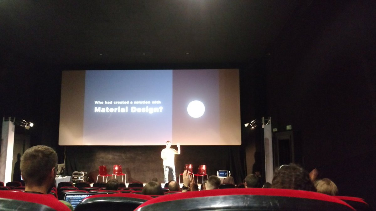 kasiacode's tweet image. What about rethinking your workflow? Cool flashtalk @thalion_pb ! What about full talk next time? :D at @mceconf #MCE2018 #redefiningtech