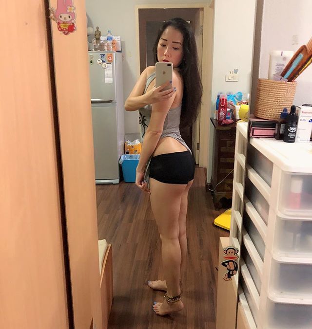 Petite asian booty