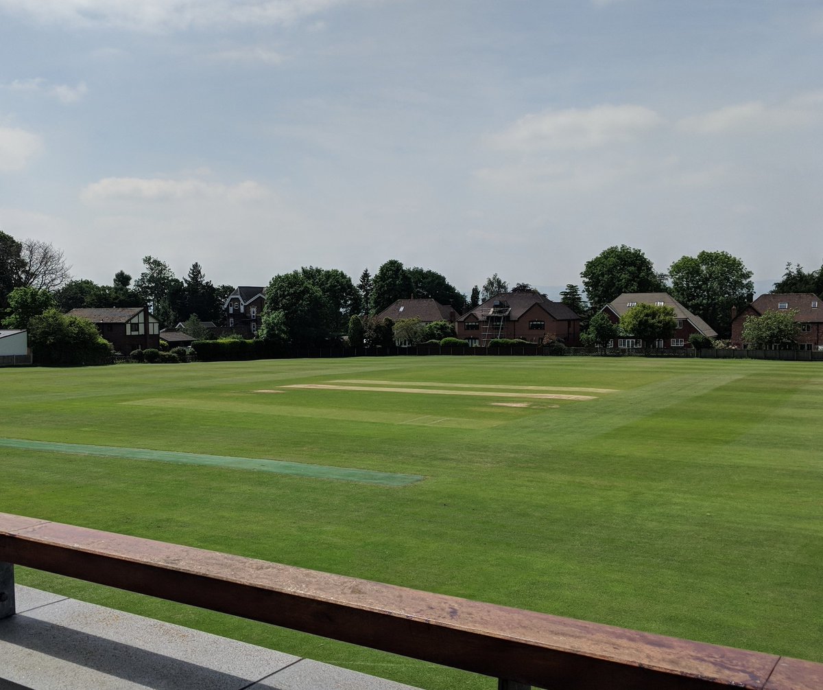 Neston_CC's tweet image. The sun is out! The Resort looking splendid this morning! @Parkgateclub 🏏🏑🎾